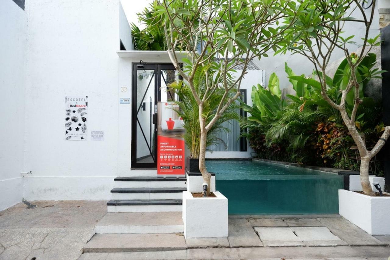 Reddoorz @ Jalan Raya Semat Canggu BALI Exterior photo