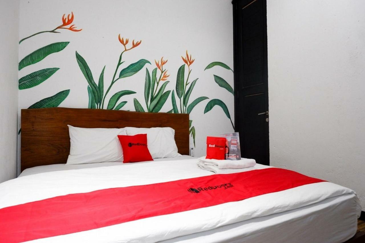 Reddoorz @ Jalan Raya Semat Canggu BALI Exterior photo